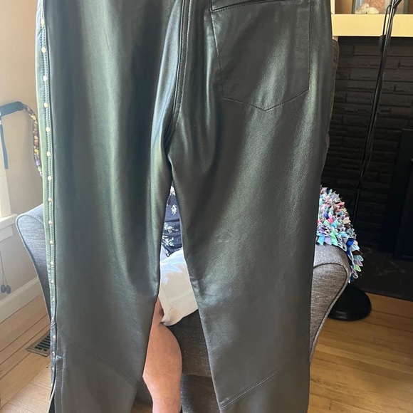 Harley Davidson women’s leather pants - Picture 2 of 9
